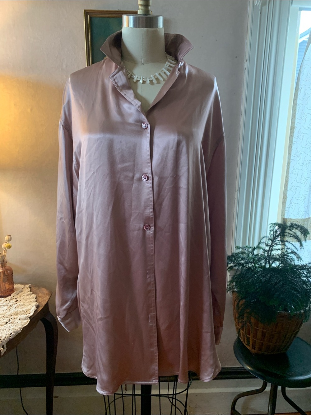 Vintage 90’s Harvé Bernard Women's Silk Button-Front Blouse Sleep Shirt Lavender